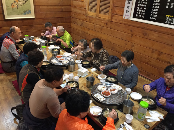 10월 엉클권 - 3.png