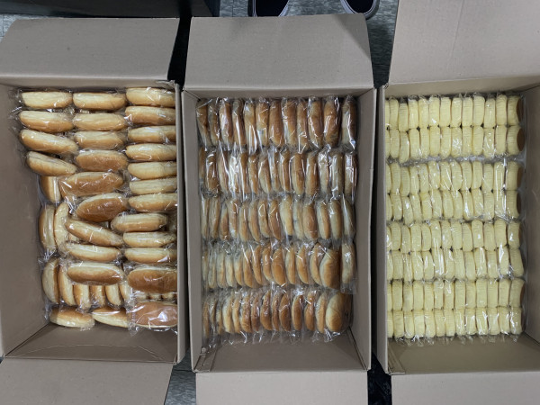 12.26 센터장님 빵 360개 후원.jpg