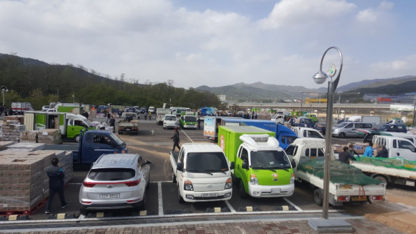 푸드뱅크 생필품.jpg